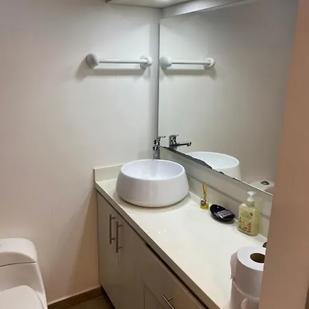Apartasuite Moderna - En El Corazon Del Poblado Medellín Exterior foto