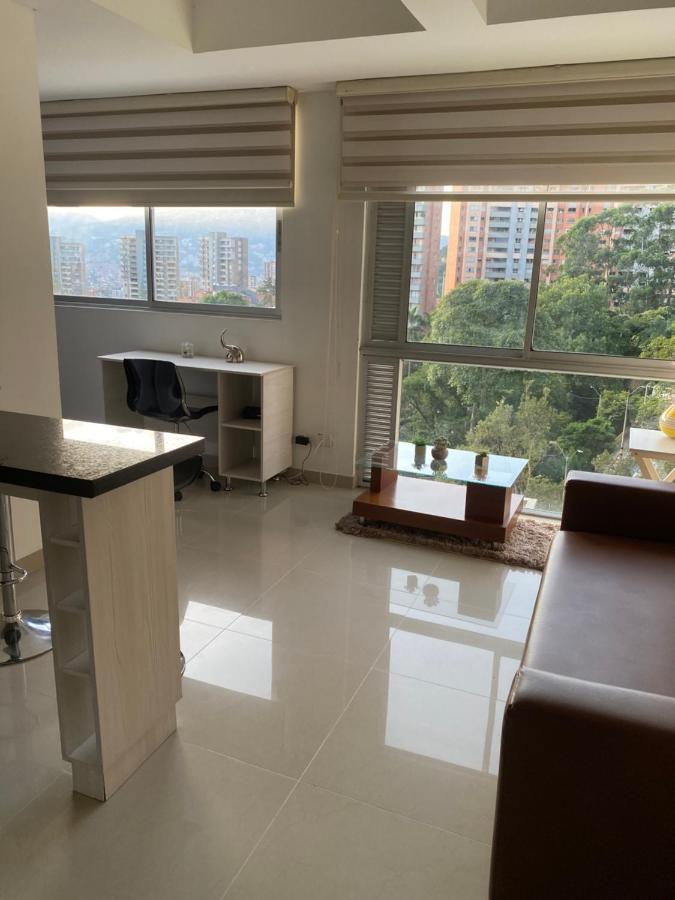 Apartasuite Moderna - En El Corazon Del Poblado Apartment Medellin