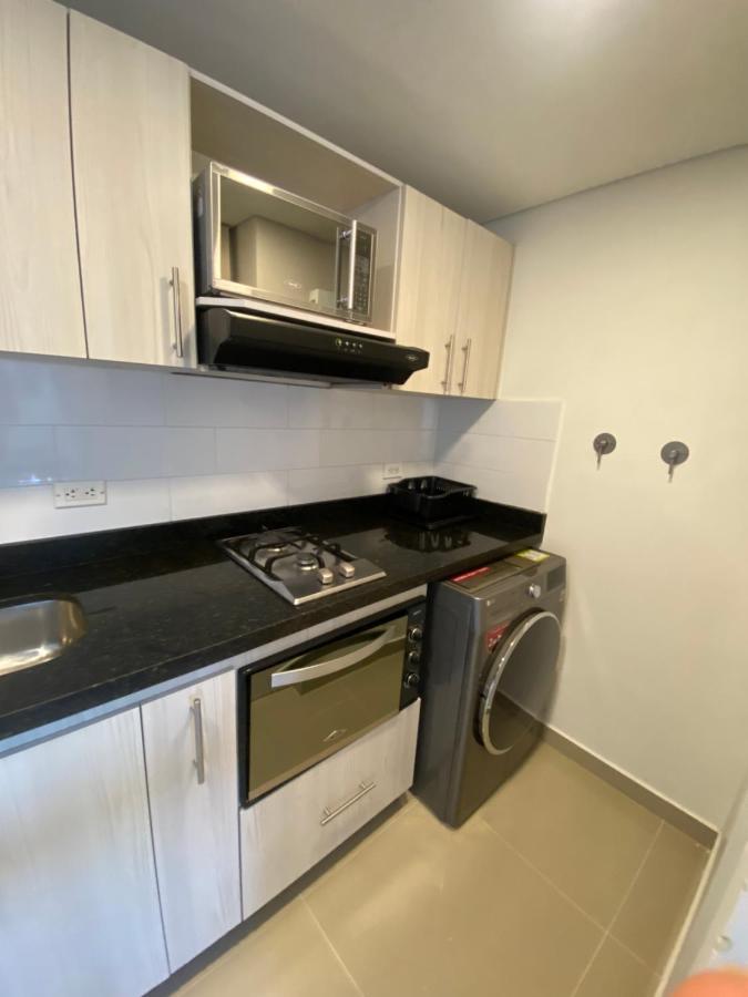 Apartasuite Moderna - En El Corazon Del Poblado Apartamento Medellín