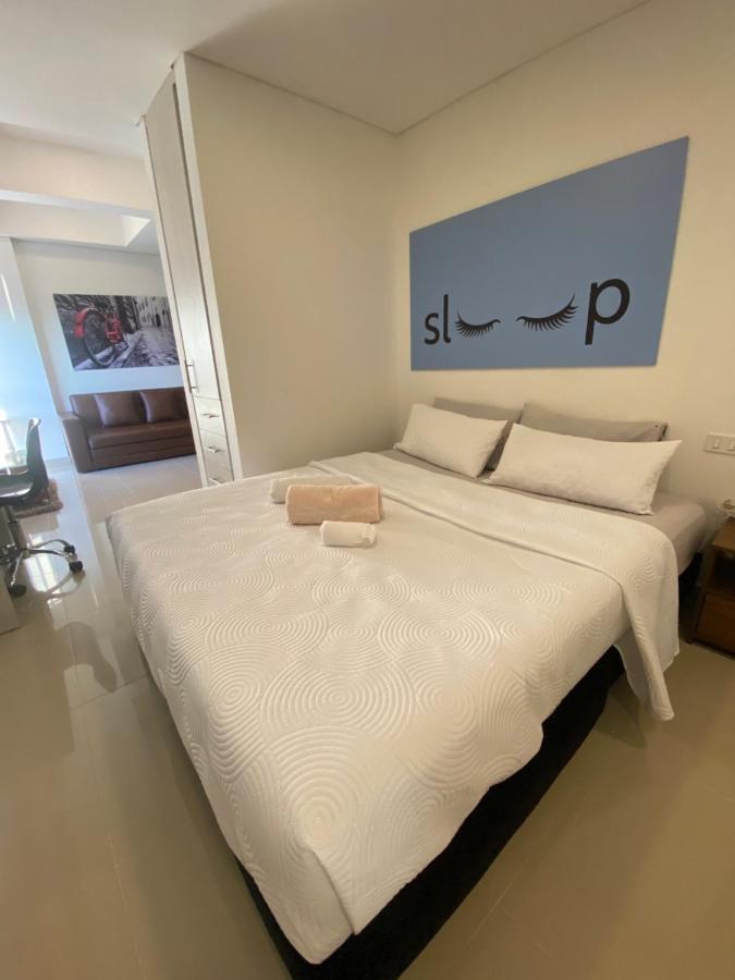 Apartasuite Moderna - En El Corazon Del Poblado Apartment *